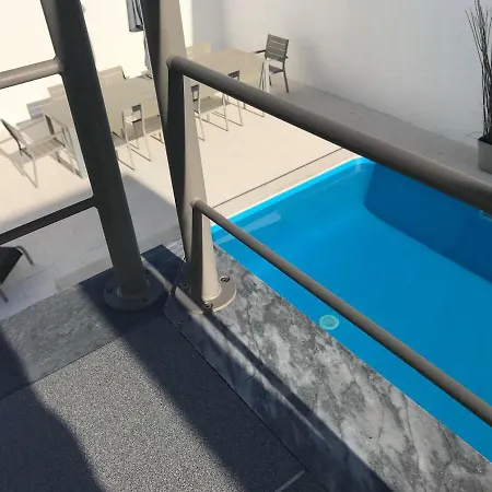 Pani Lourinha (Lisbon)